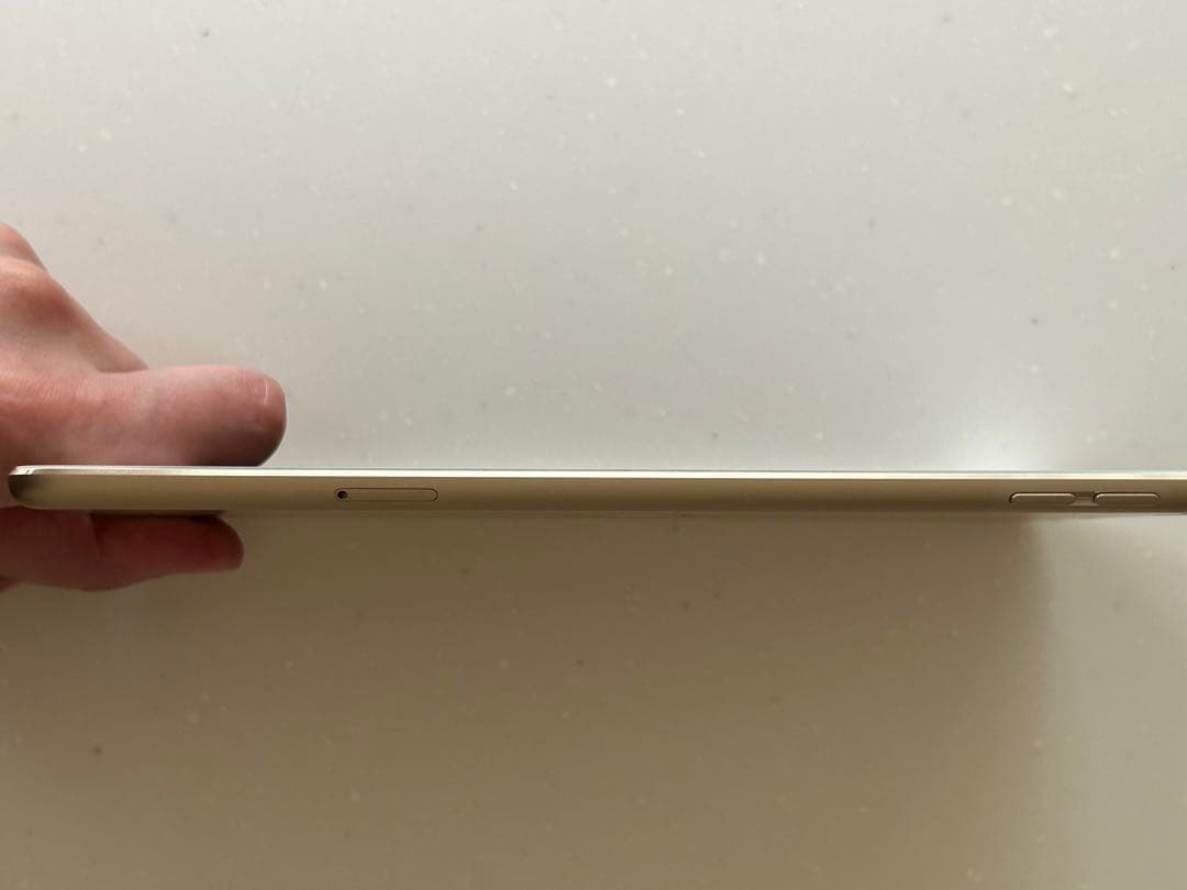 iPad mini 4 ゴールド 本体