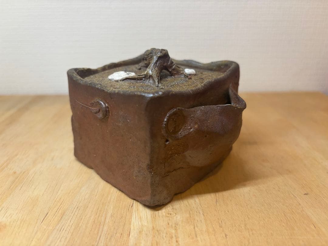 ㊱備前焼 宝瓶 登り窯 白梅 梅 手びねり 4角 急須