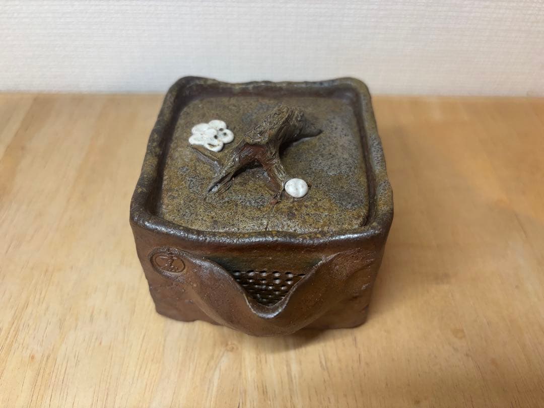 ㊱備前焼 宝瓶 登り窯 白梅 梅 手びねり 4角 急須