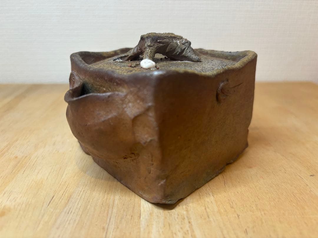 ㊱備前焼 宝瓶 登り窯 白梅 梅 手びねり 4角 急須