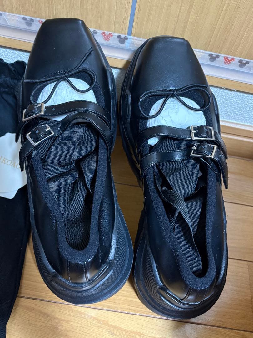 AKIKOAOKI アキコアオキ Giselle Faux-leather