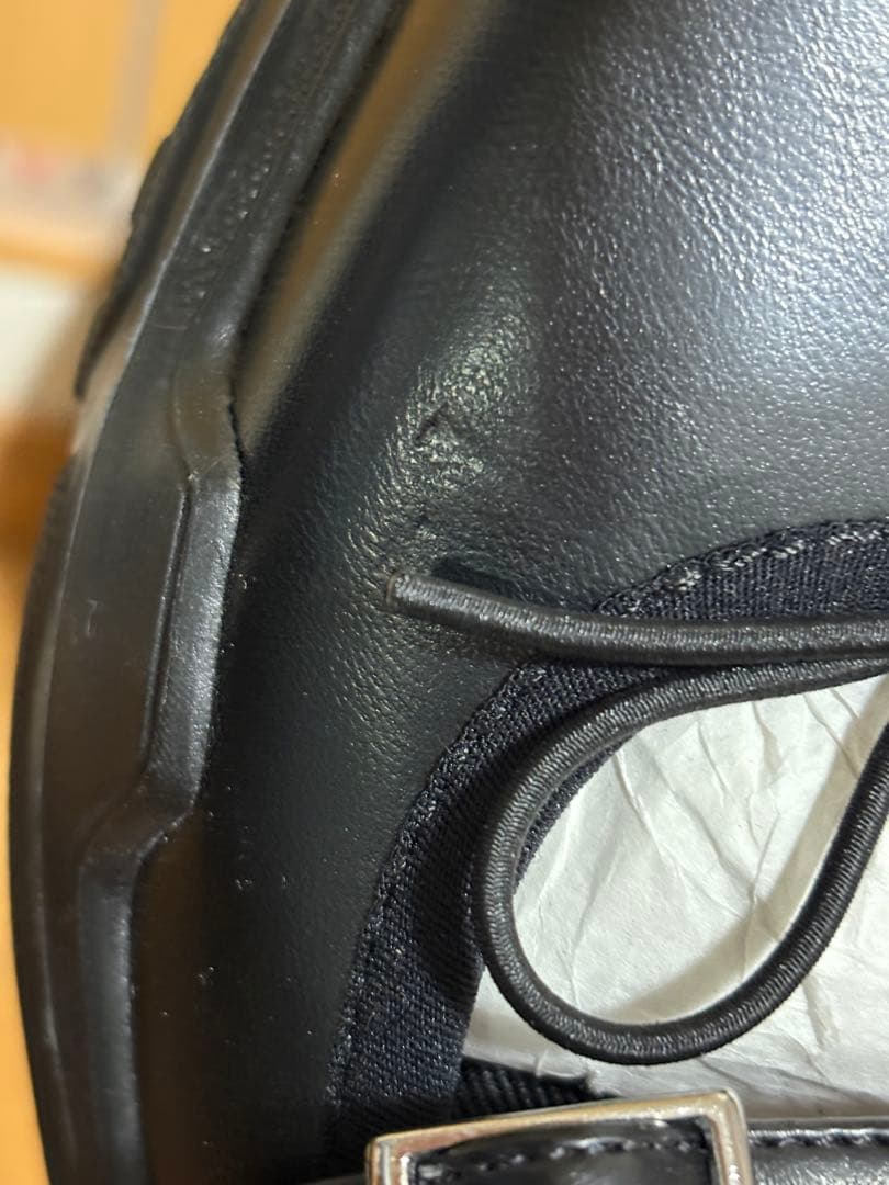 AKIKOAOKI アキコアオキ Giselle Faux-leather