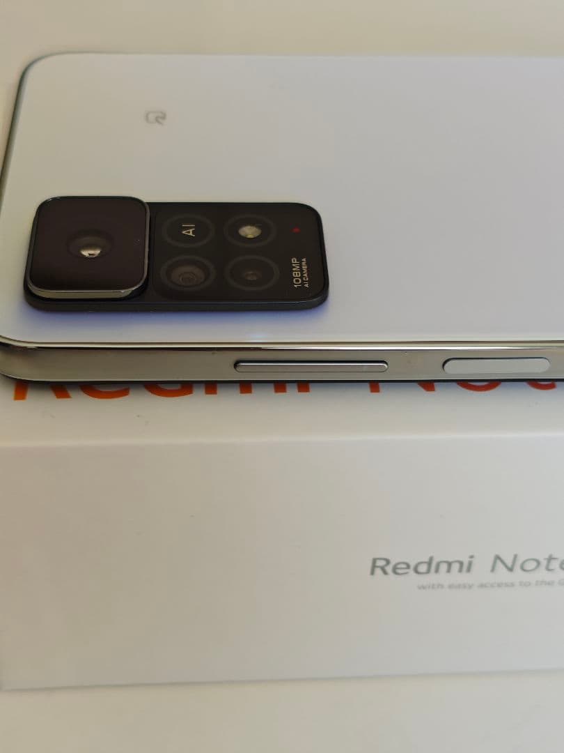 Xiaomi Redmi Note 11 Pro 5G 本体ホワイト