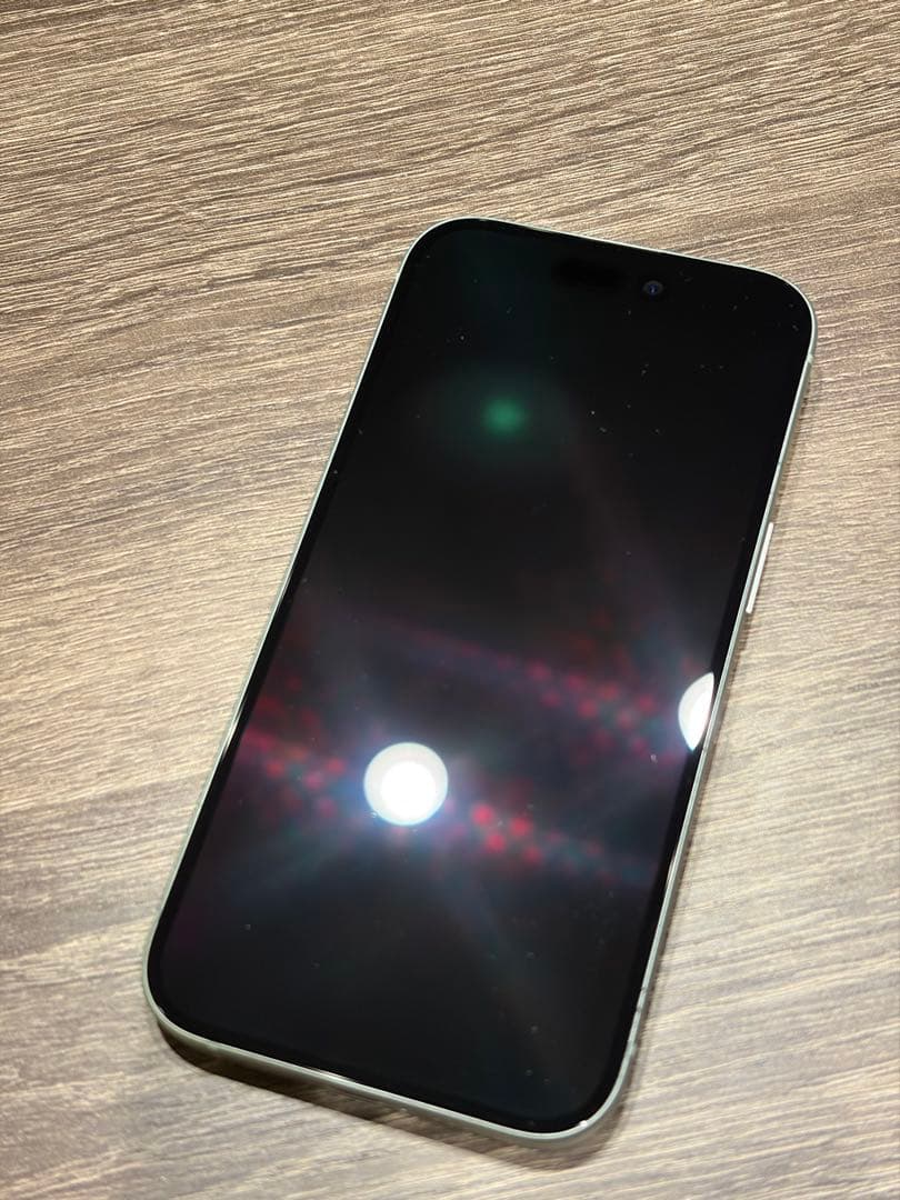 iPhone15 グリーン 128gb simフリー　美品　緑