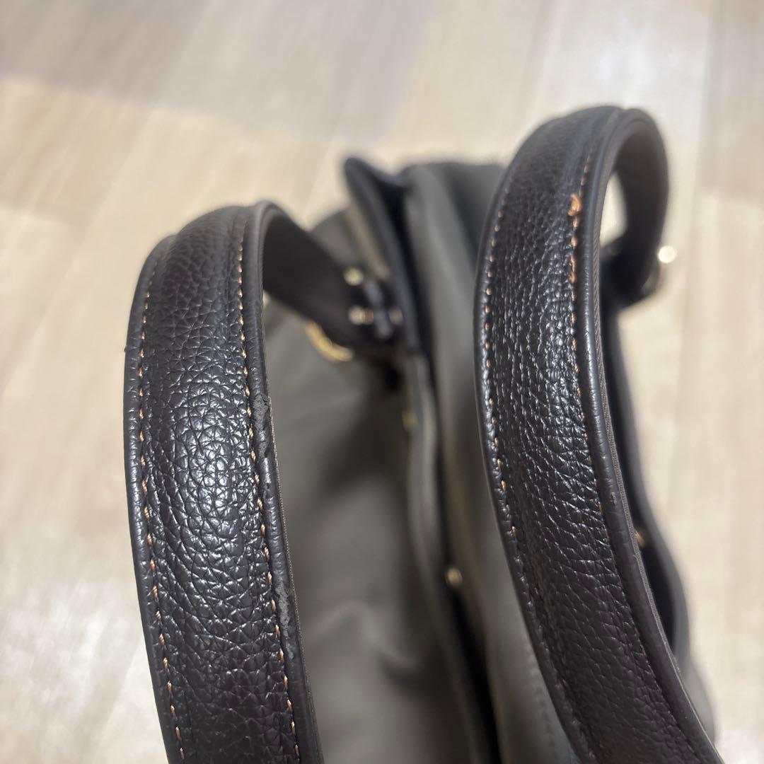 美品【目々澤鞄 】TiaraMビジネスバッグ A4 PC収納可 ショコラカラー