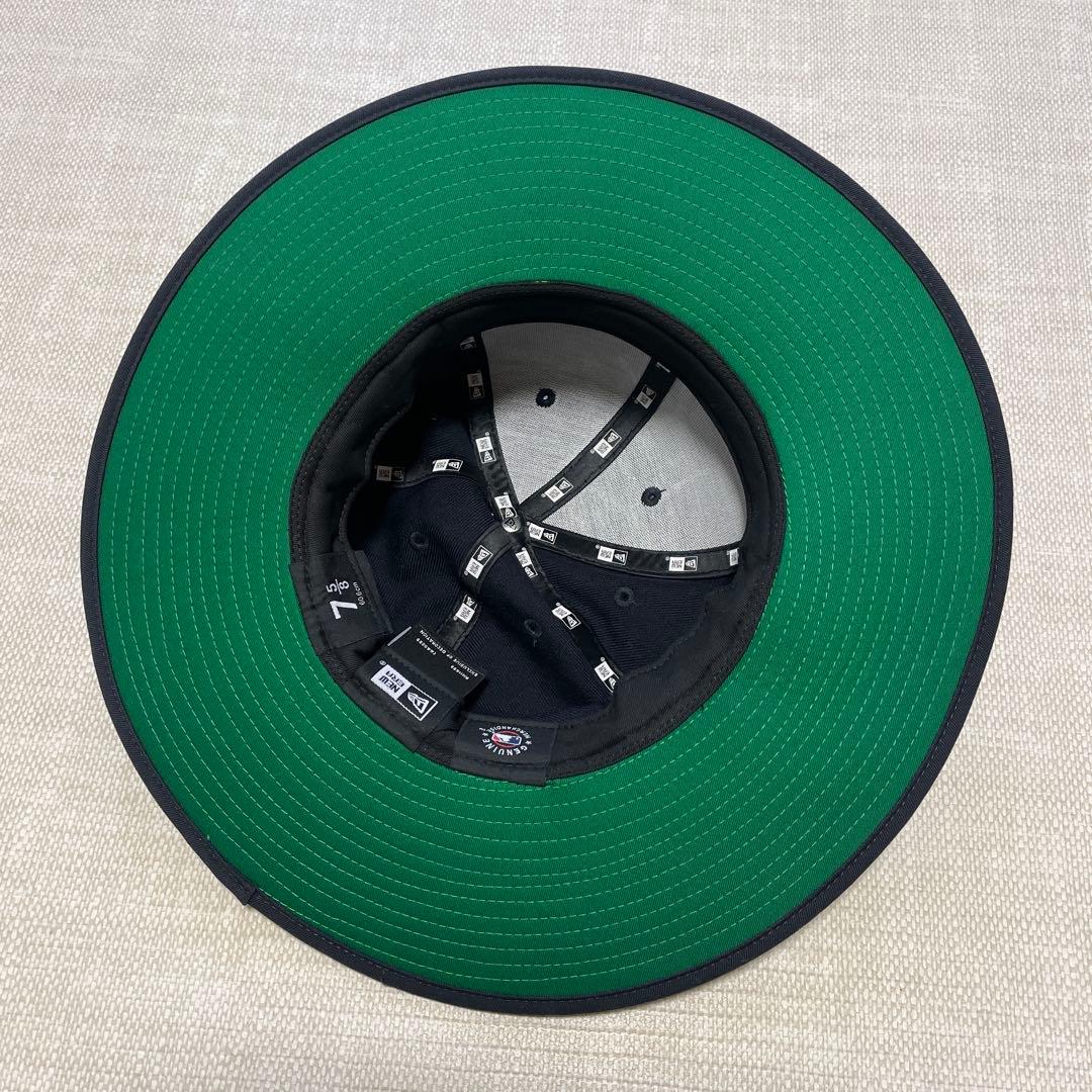 [美品] NEW ERA ニューエラ Fitted Long Brim Hat紺