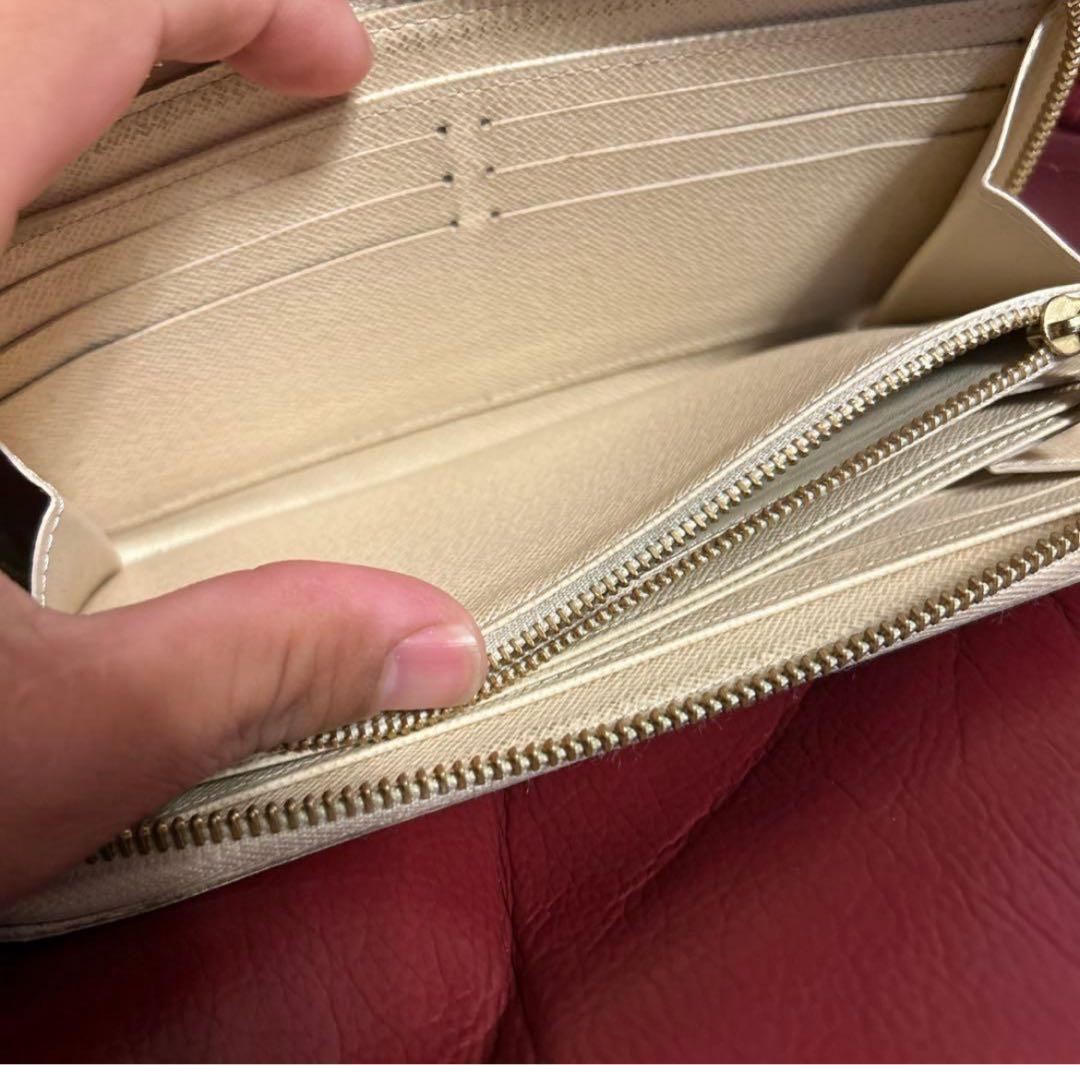 美品！ルイヴィトン アズール ジッピーウォレット