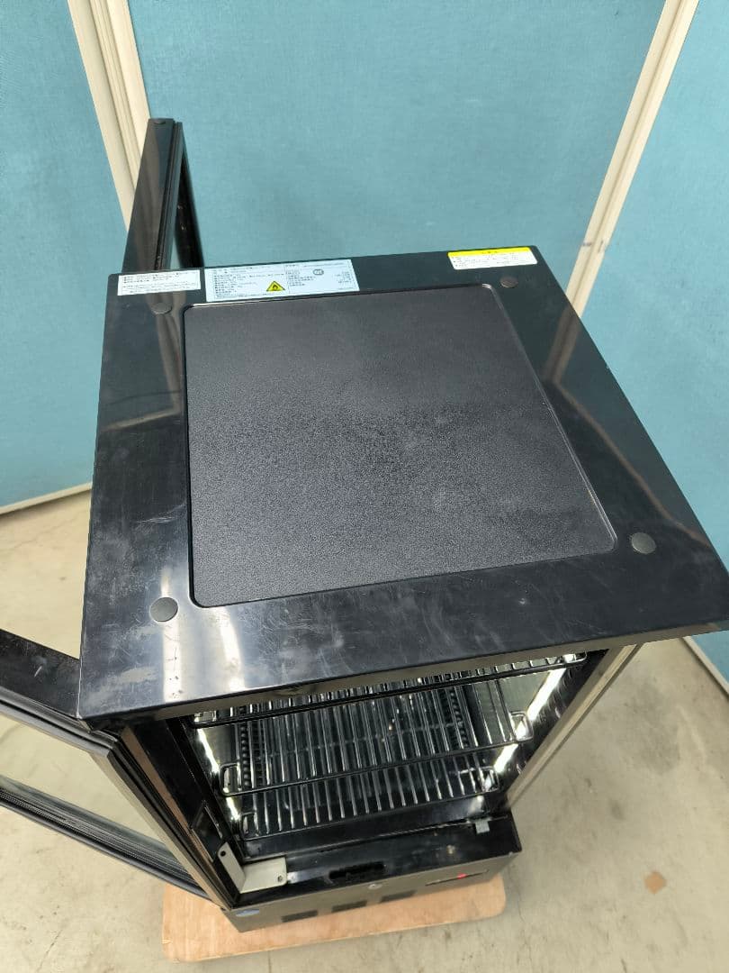 JCM 4面冷蔵ショーケース83L（両面扉）　RITS-83w