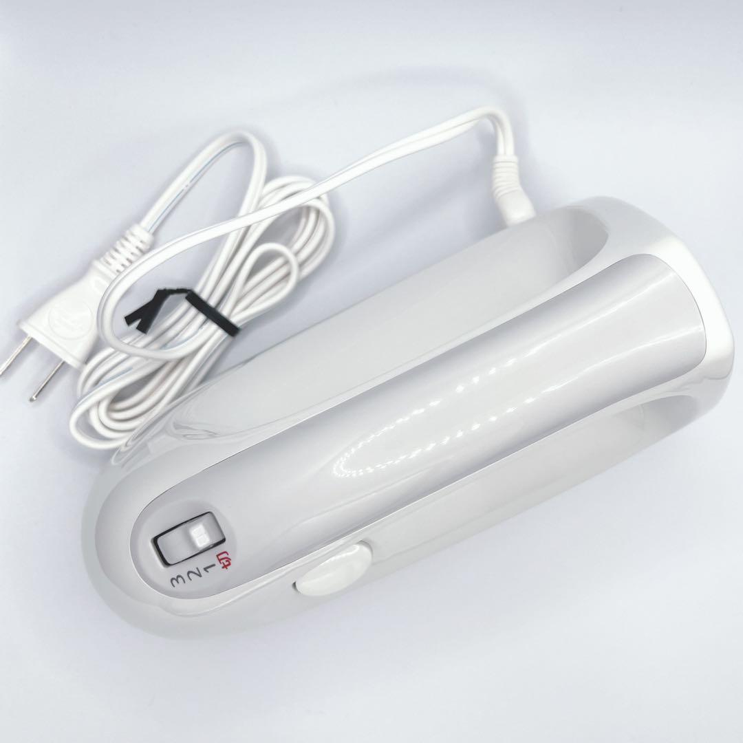 パナソニック ハンドミキサー 泡立て器 速度3段切り替え機能 MK-H4-W