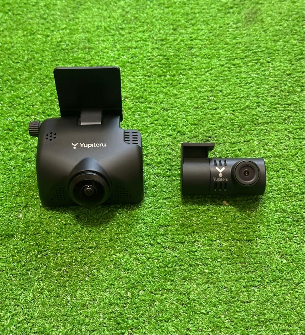 ユピテルZQ-31Rドライブレコーダー 360度前後カメラ 動作確認済み。