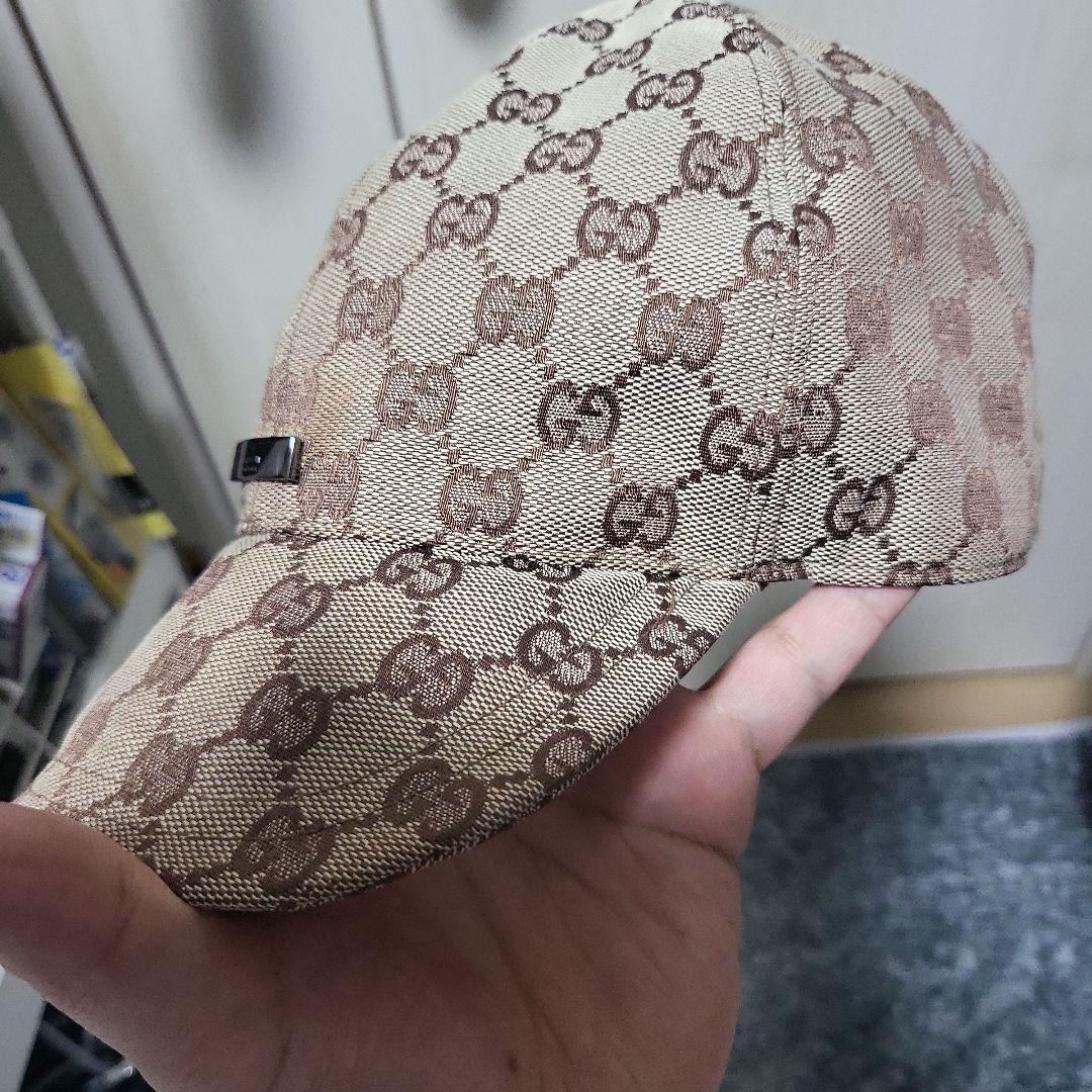 ゲ*ロ様 GUCCI　ベースボールキャップ　中古品　グッチ