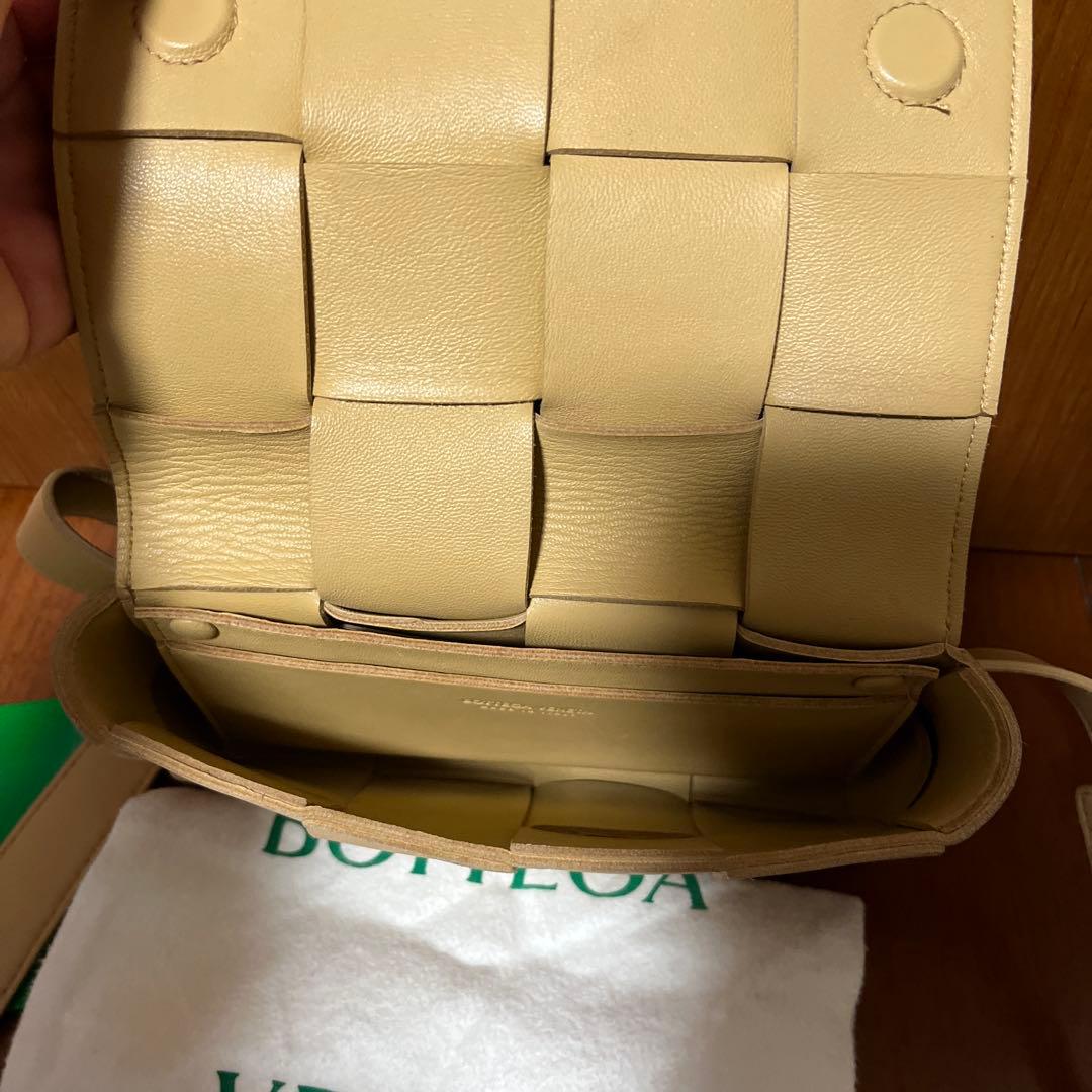 BOTTEGA VENETAボッテガヴェネタ　ベルトカセットバッグ