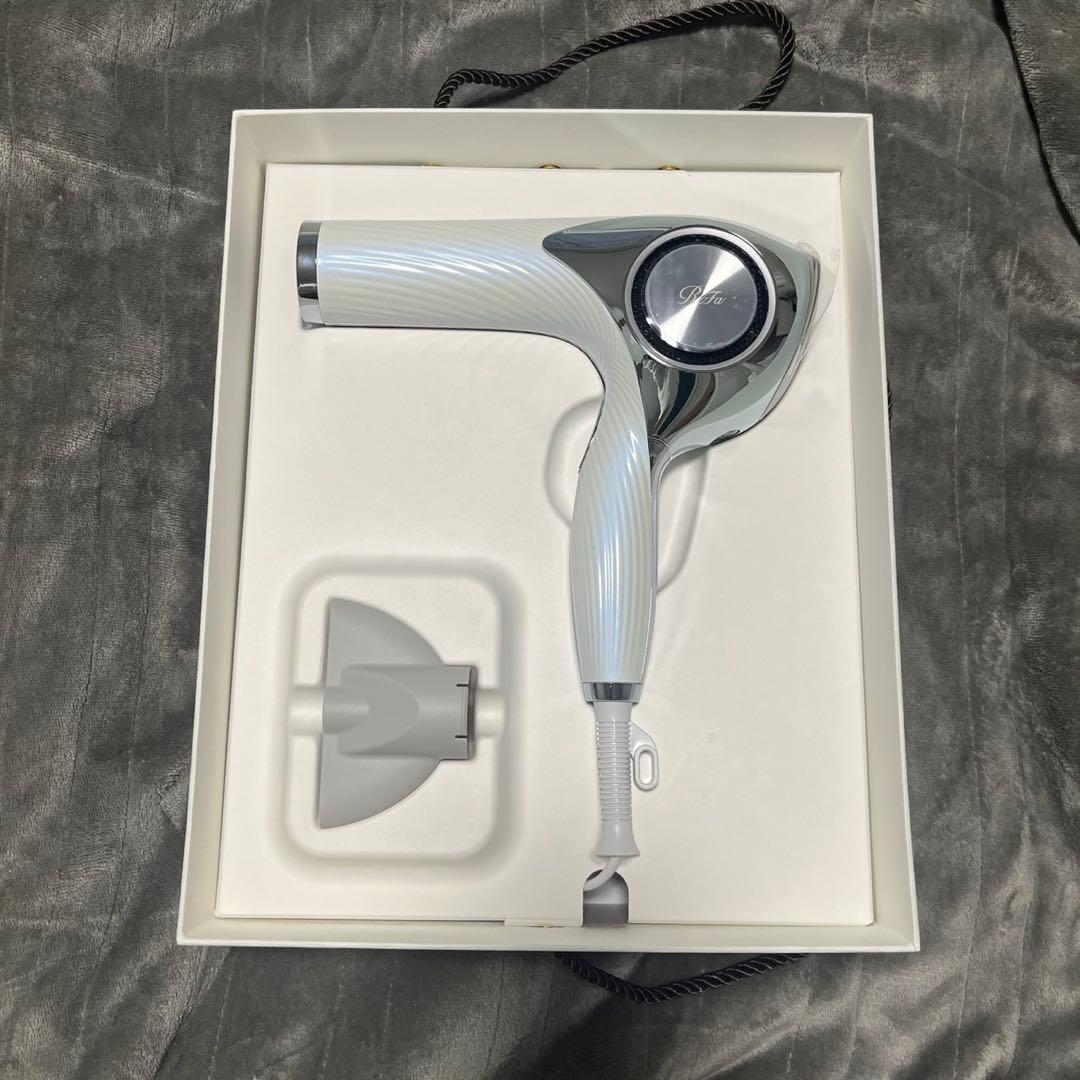 【新品即購入OK】　ReFaビューテック ドライヤープロ ホワイト2025版