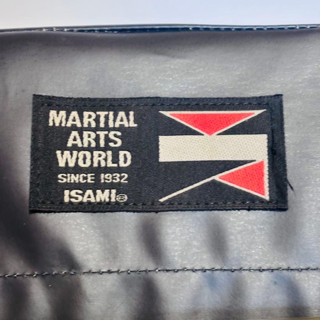【美品】ISAMI キックミット ビッグミット ハードタイプ LL