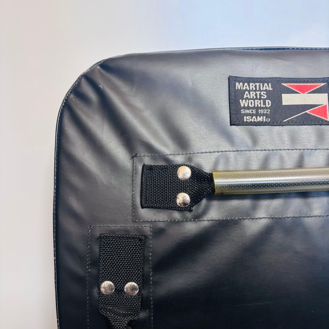 【美品】ISAMI キックミット ビッグミット ハードタイプ LL