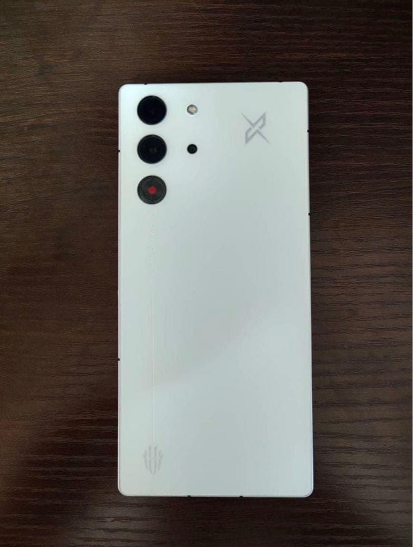 red magic10 Pro 画面割れあり