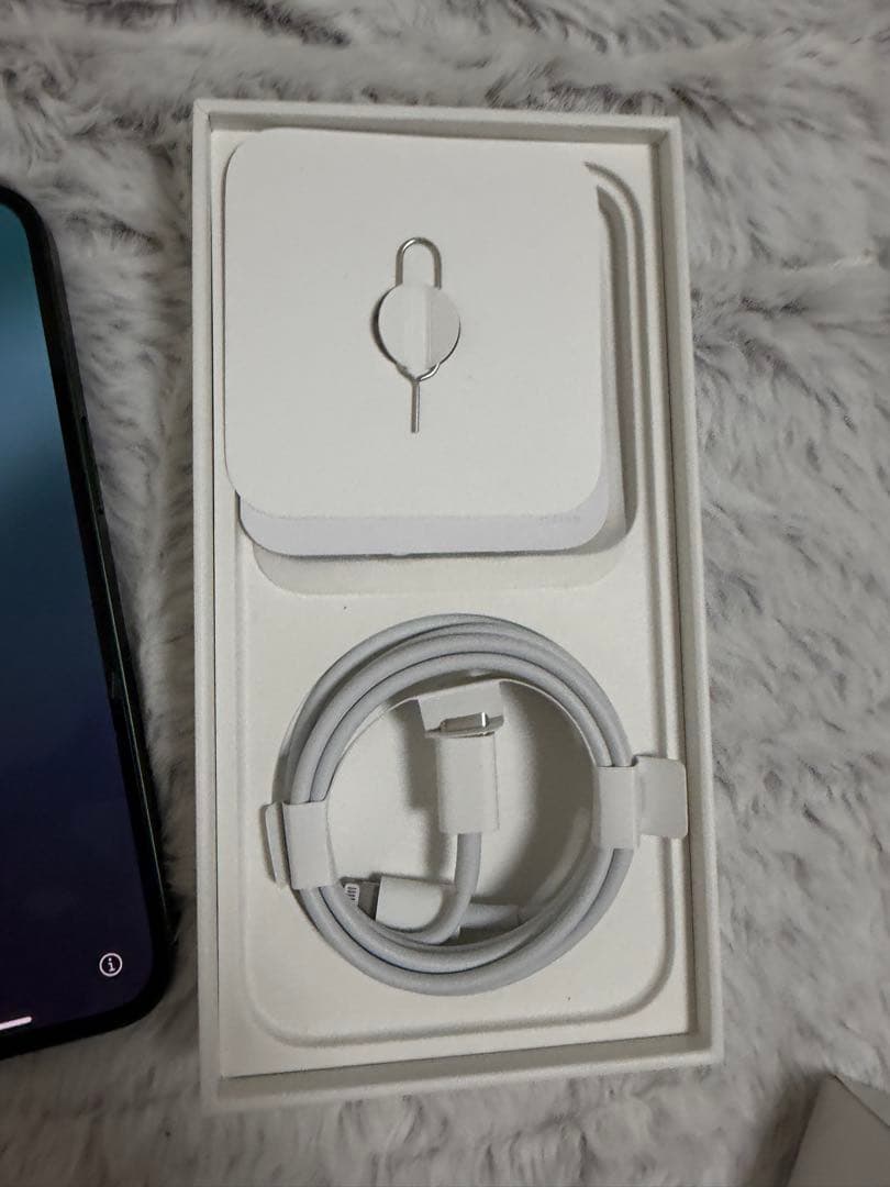 Apple iPhone 13 ミッドナイトグリーン 128GB 本体