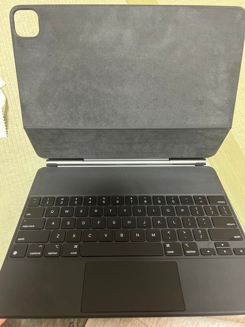 「帽子屋」iPad Pro 第6世代 1TB Magic Keyboard