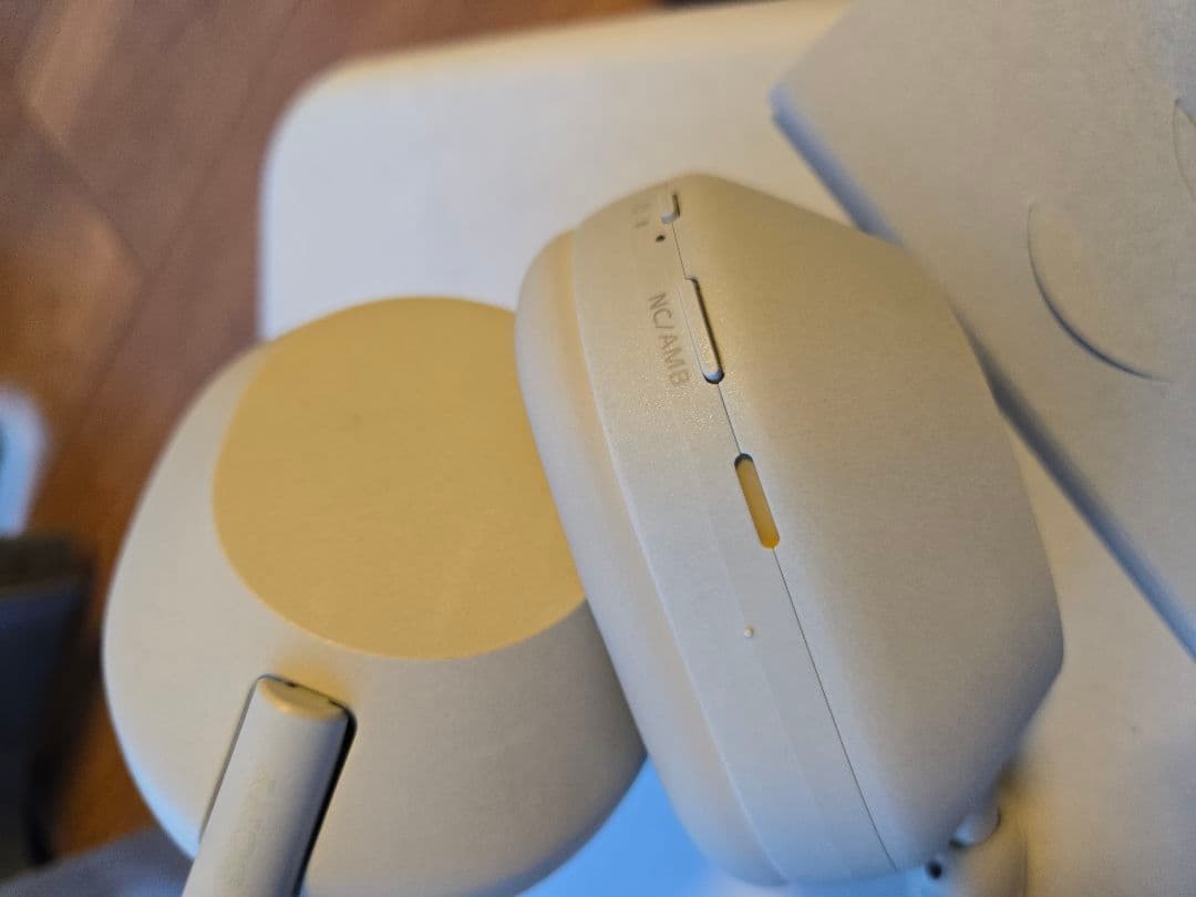 ソニー ワイヤレスノイズキャンセリングステレオヘッドホン WH-1000XM5