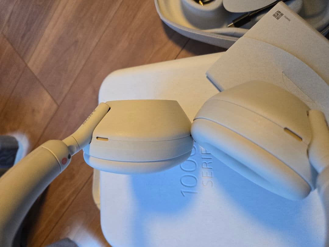 ソニー ワイヤレスノイズキャンセリングステレオヘッドホン WH-1000XM5