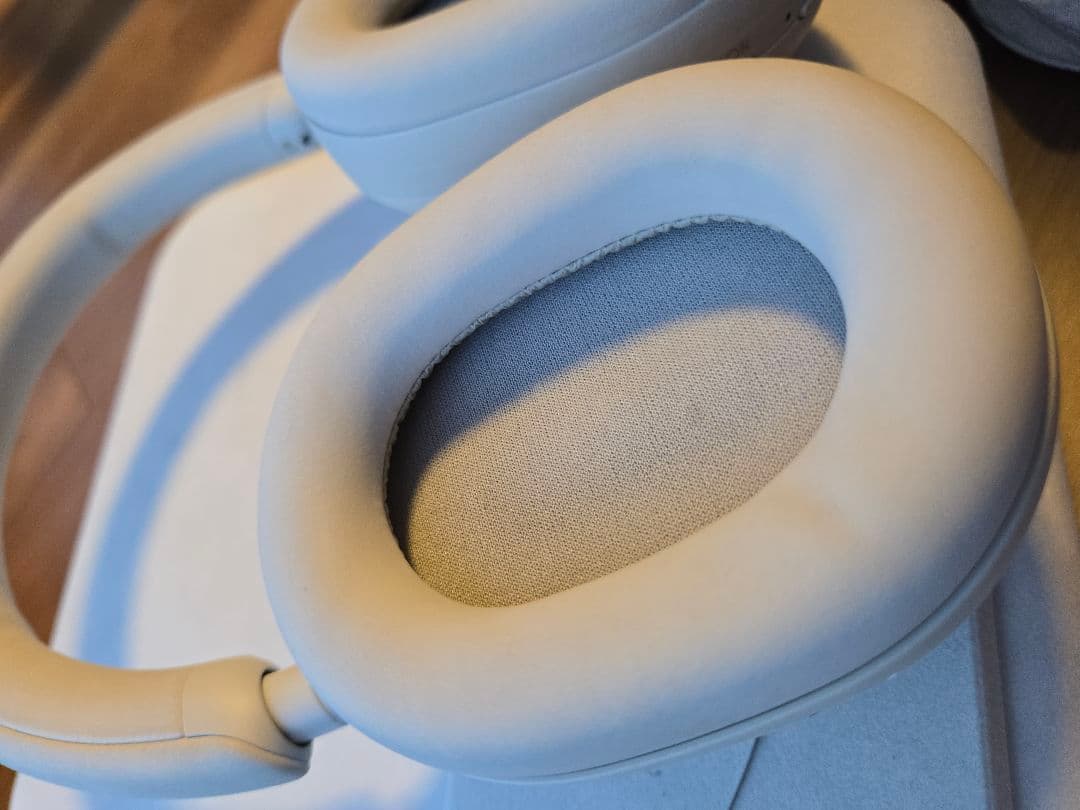 ソニー ワイヤレスノイズキャンセリングステレオヘッドホン WH-1000XM5