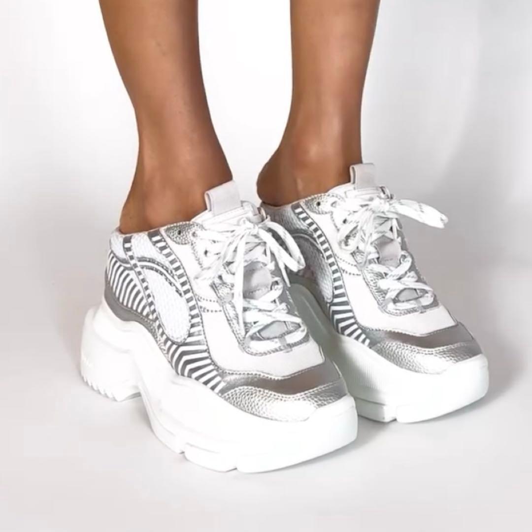 N*様 YELLOシューズ シルバー 厚底スニーカー