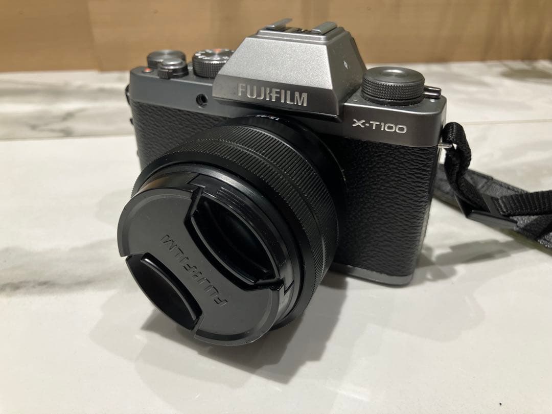 FUJIFILM X-T100 ミラーレス一眼 シルバー
