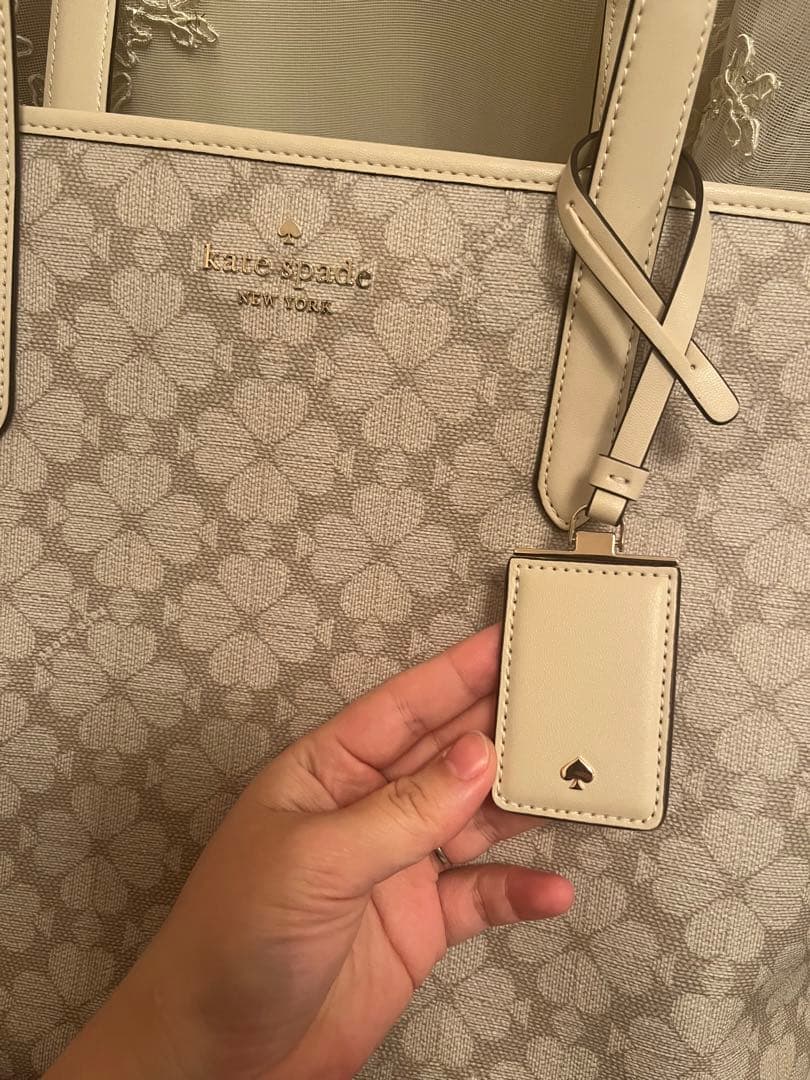 新品未使用　最終値下げケイトスペード　トートバッグ　スペードフラワー