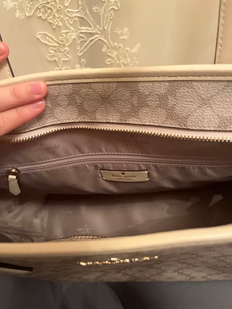 新品未使用　最終値下げケイトスペード　トートバッグ　スペードフラワー