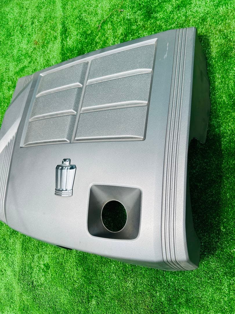 クラウンGRS204/GRS202/GRS200 エンジンカバー