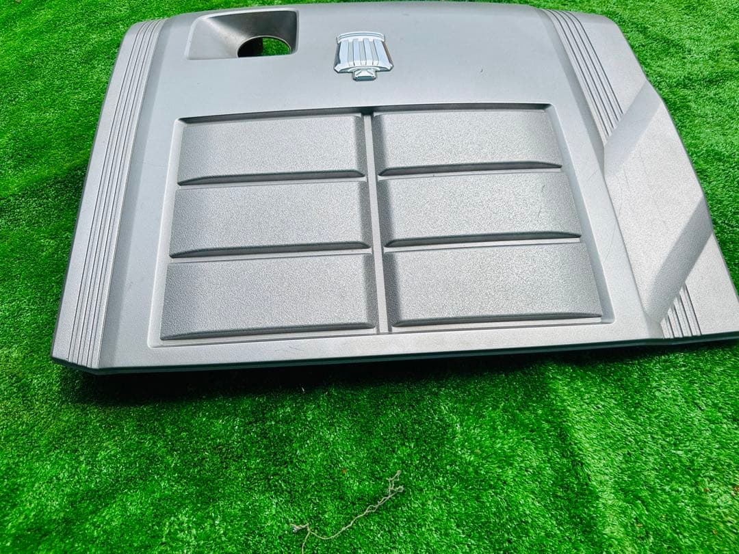 クラウンGRS204/GRS202/GRS200 エンジンカバー