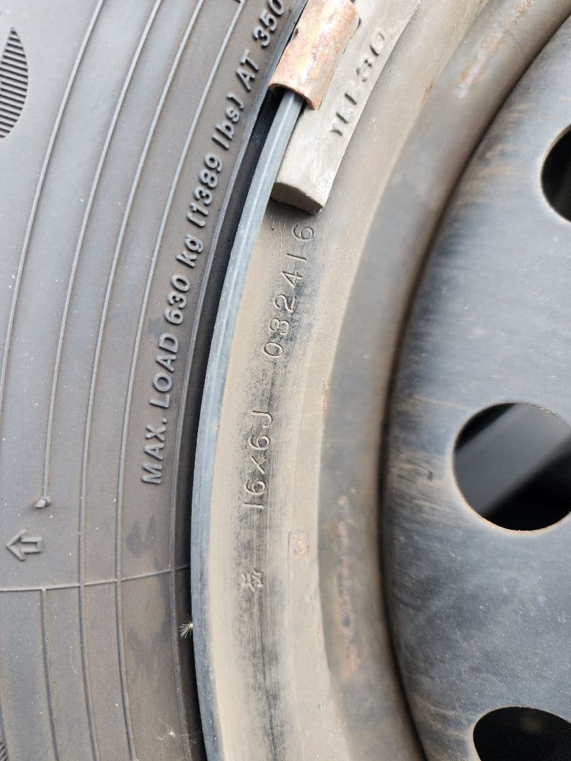 ホンダ　ステップワゴン　スタッドレスタイヤ