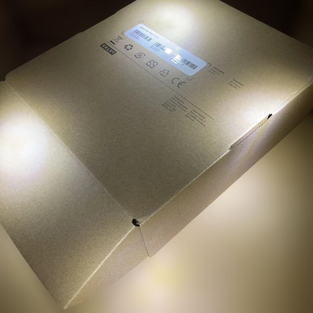 新品未使用　valve indexコントローラー左のみ　　箱付き