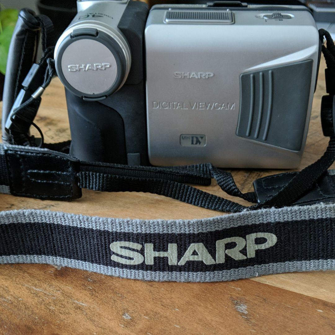 SHARP　液晶デジタルビデオカメラ