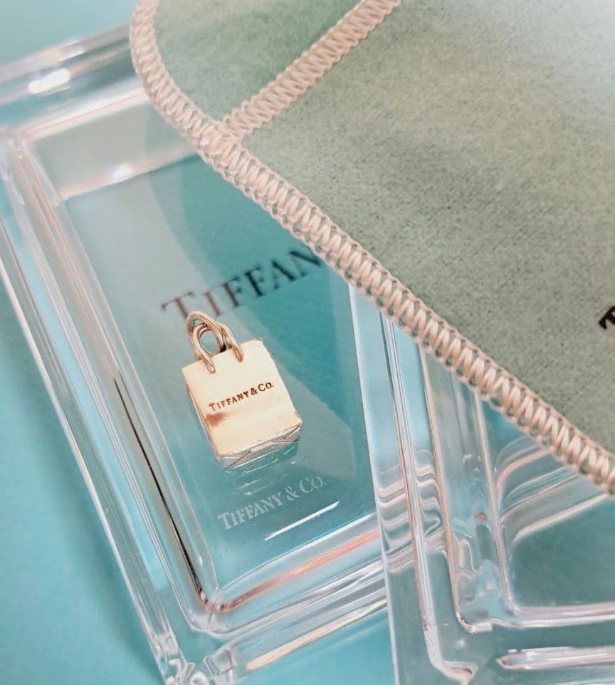 ティファニー ショッピングバッグ シルバー チャーム