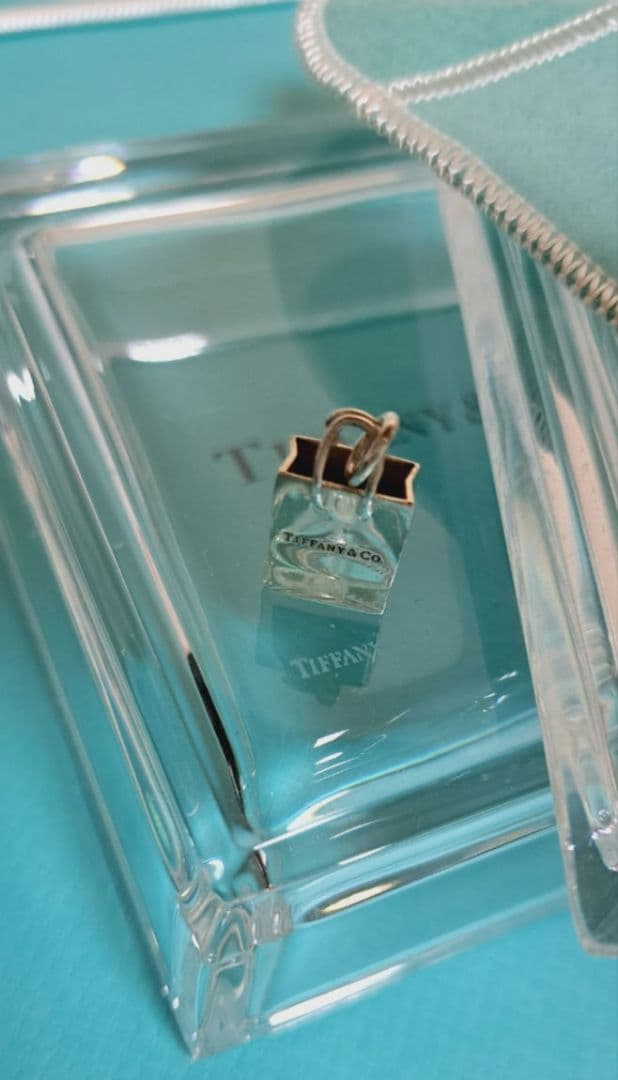 ティファニー ショッピングバッグ シルバー チャーム