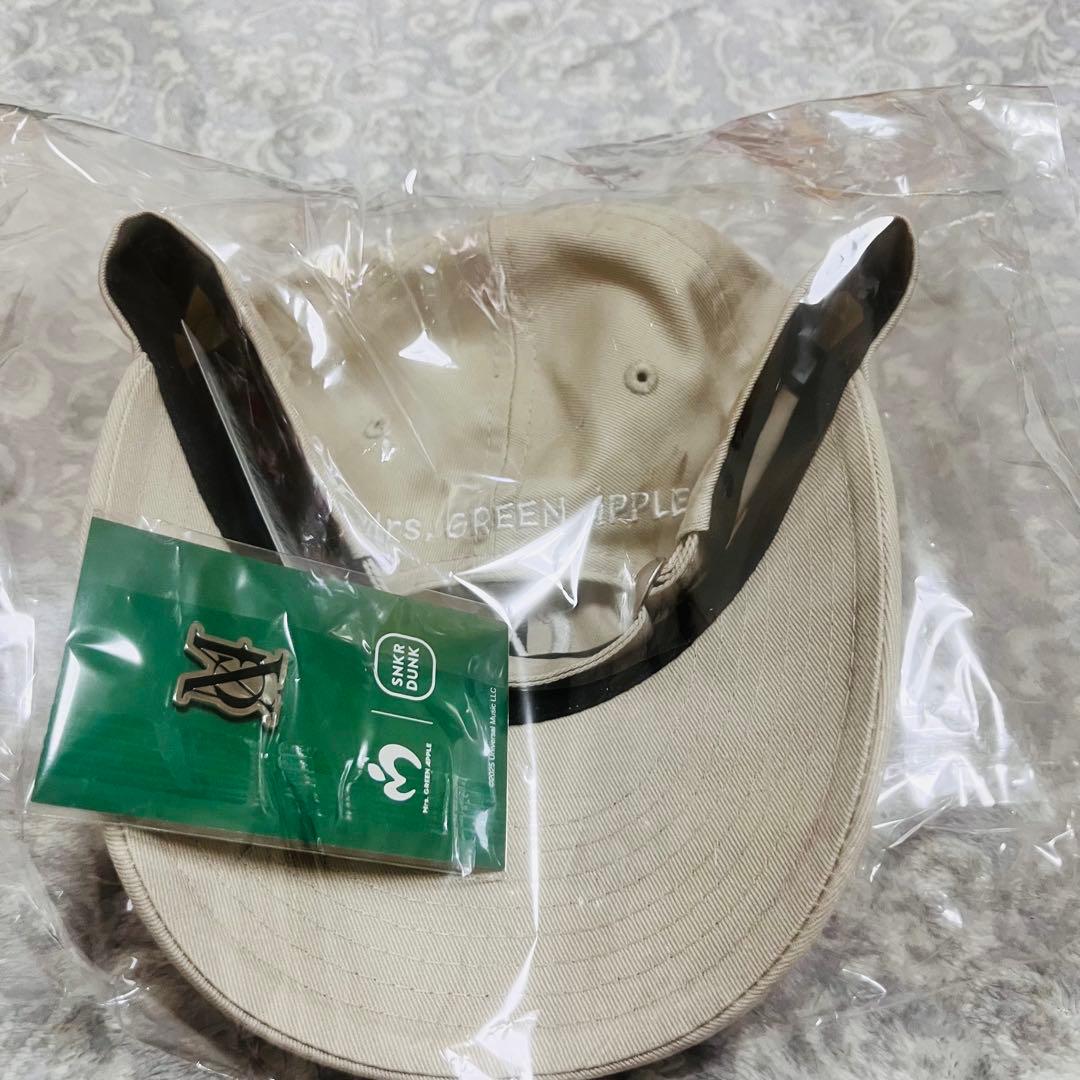 Mrs.GREEN APPLE NEW ERA　スニダン　ベージュ