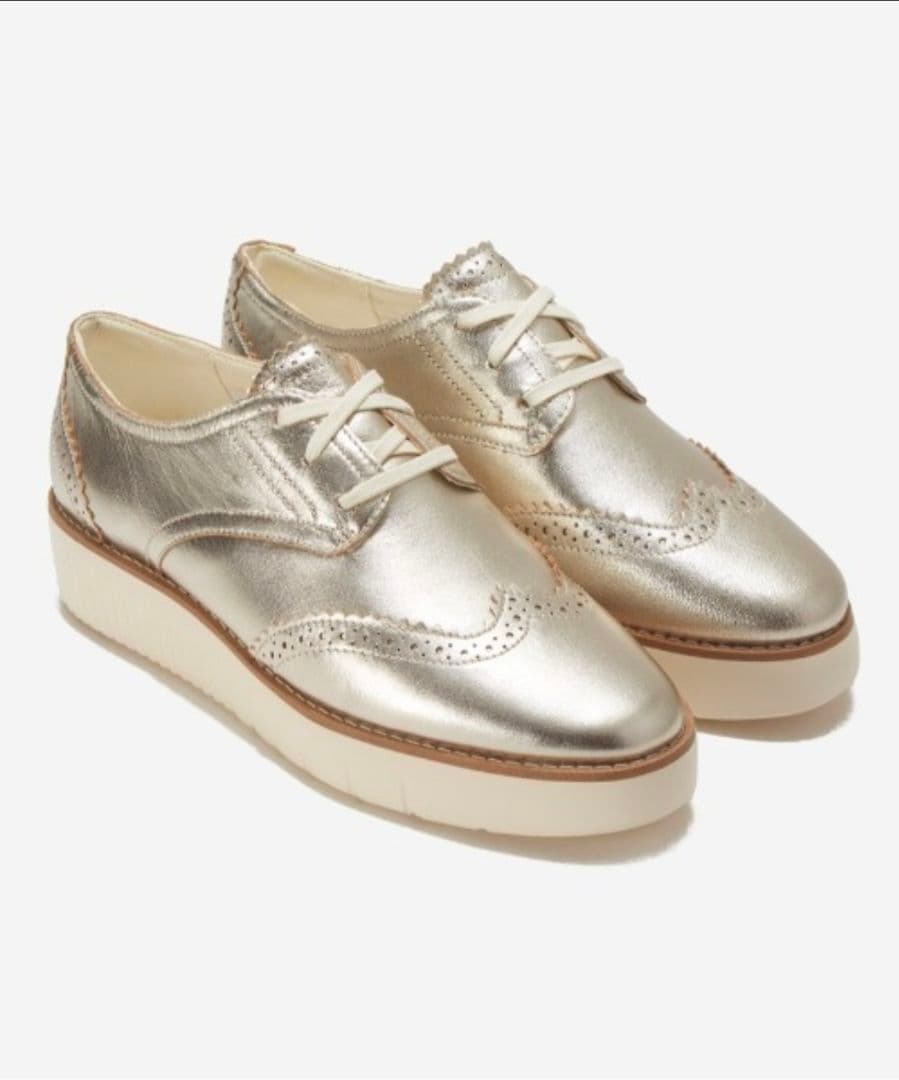 定価41580円　美品☆　コールハーン　メタリックシルバー レースアップシューズ