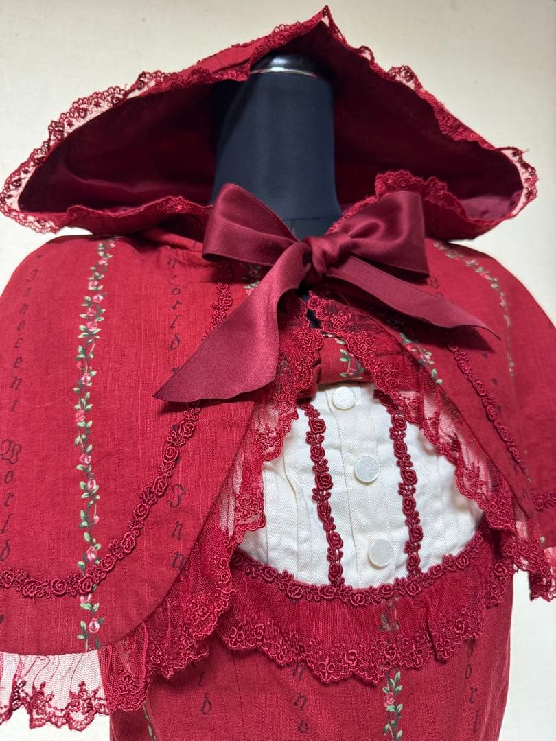 Innocent World♥︎赤ずきん柄ヨークレースJSK＆フードケープ 赤