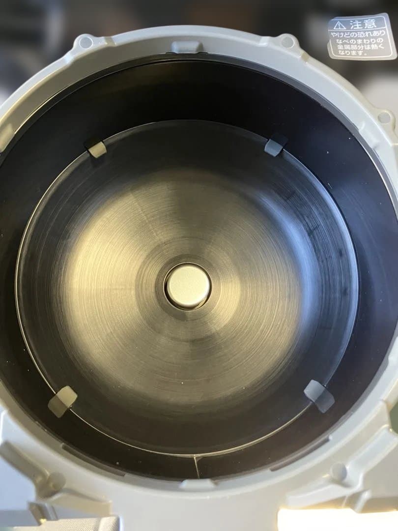 象印　炎舞炊き　5.5合炊き　圧力IH炊飯ジャー　NW-LB10 2021年式