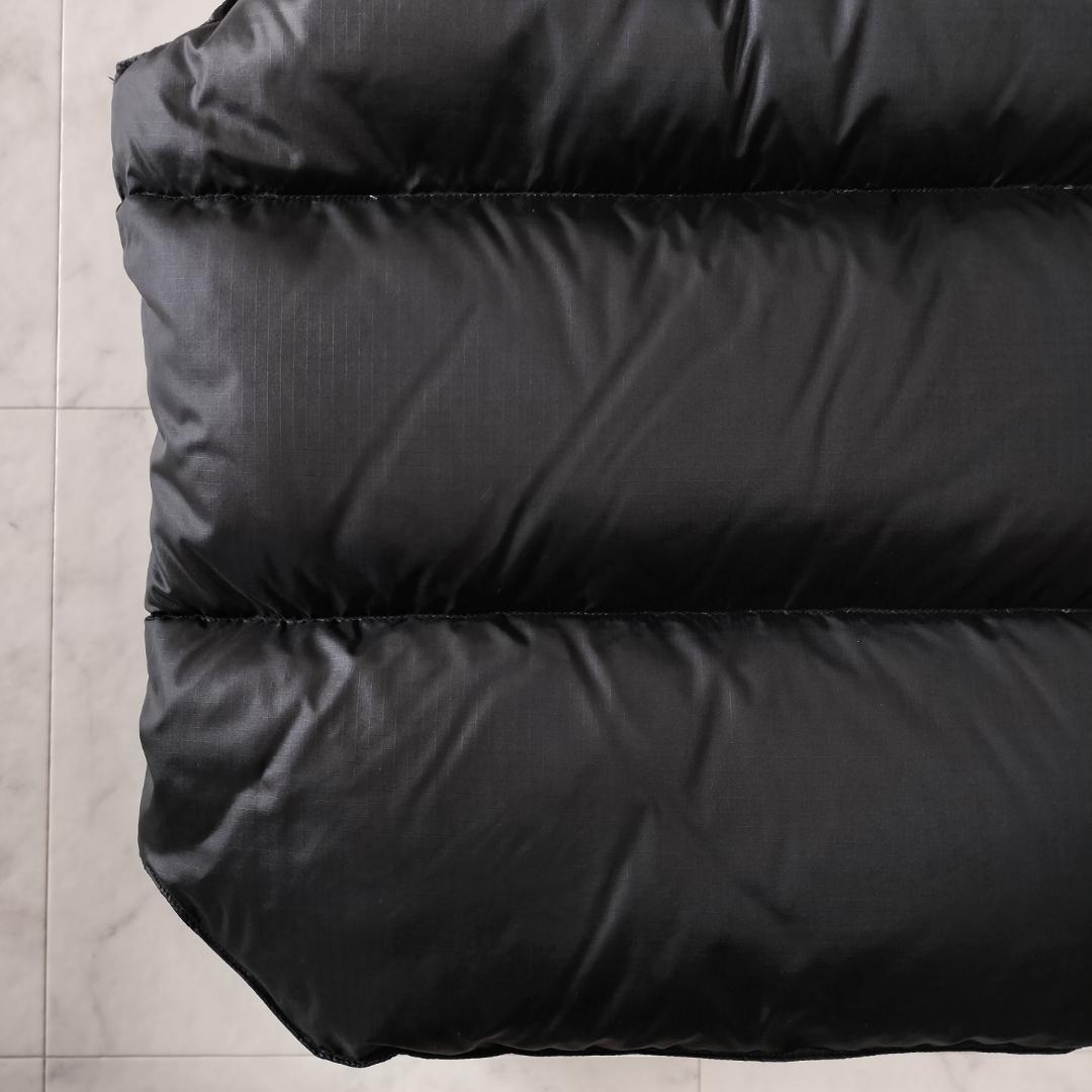 ロッキーマウンテンフェザーベッド ダウンベスト 40 L ブラック BEAMS