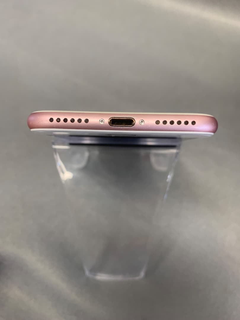 中古品　国内版　SIMフリー　iPhone７　128GB ローズゴールト色