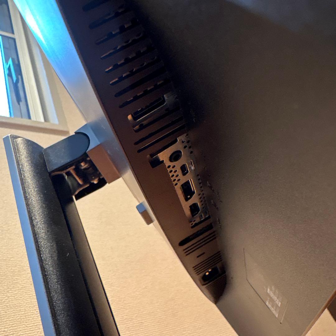 Dell デジタル ハイエンド27 4K USB-Cモニター U2720Q