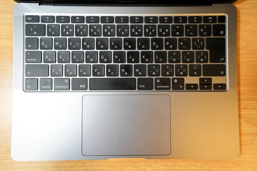 MacBook本体 MacBook Air (M1, 2020) RAM8G/SSD 256GB