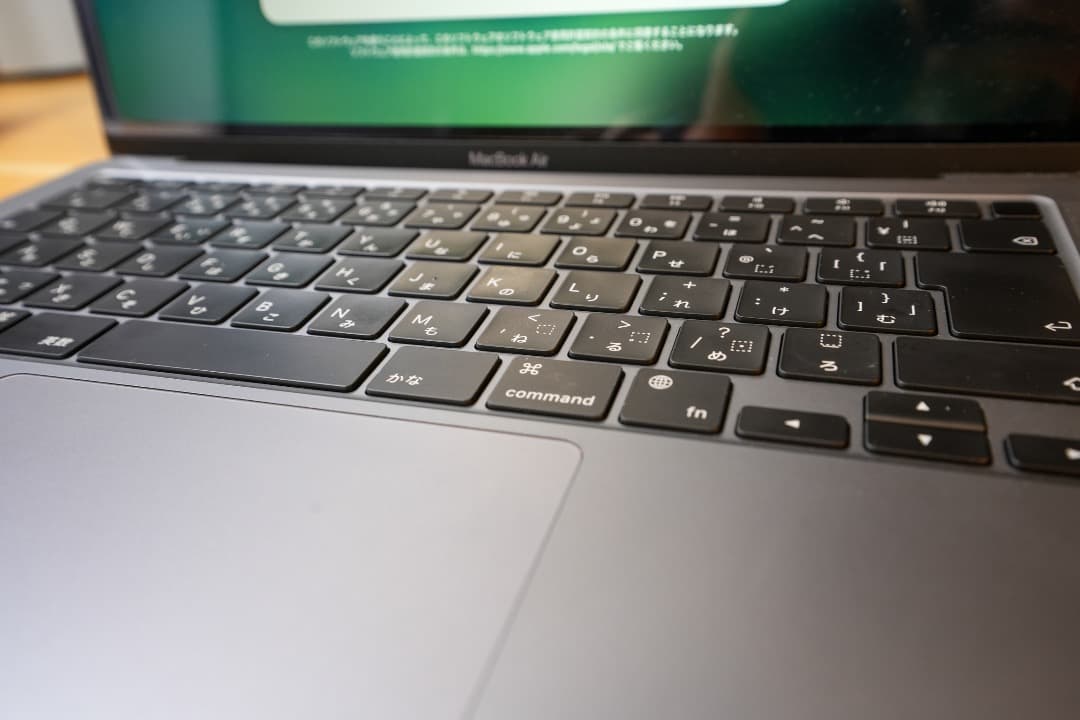 MacBook本体 MacBook Air (M1, 2020) RAM8G/SSD 256GB