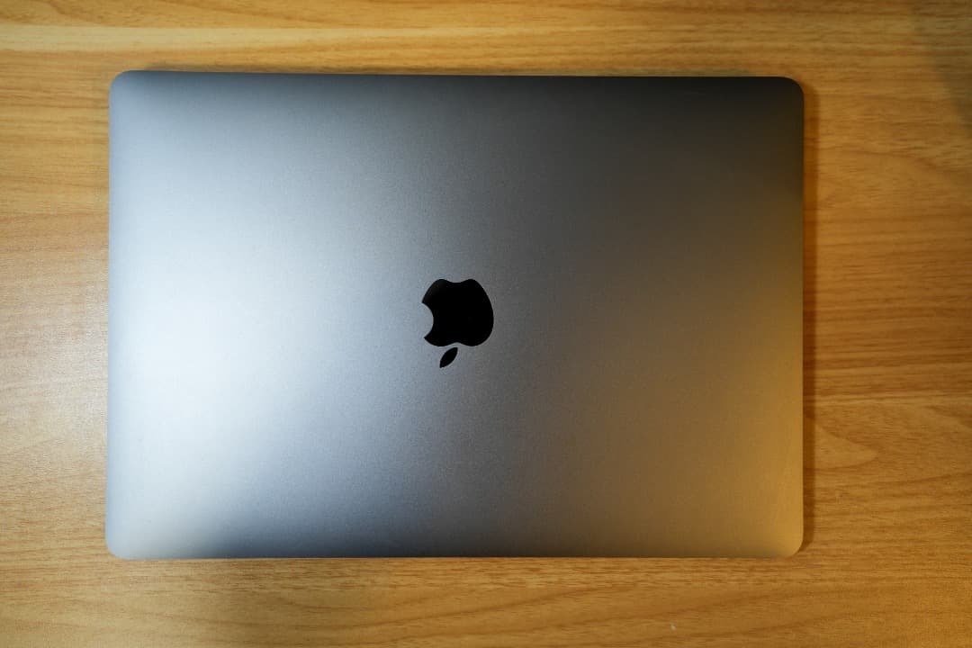 MacBook本体 MacBook Air (M1, 2020) RAM8G/SSD 256GB