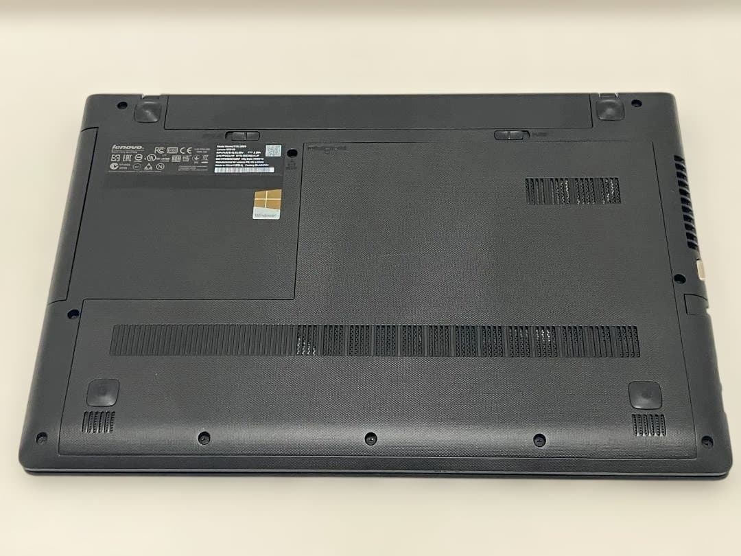 Lenovoノートパソコン Core i3/8GB/SSD/Windows11