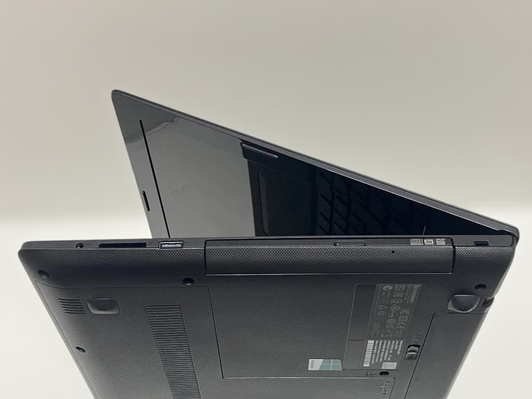 Lenovoノートパソコン Core i3/8GB/SSD/Windows11