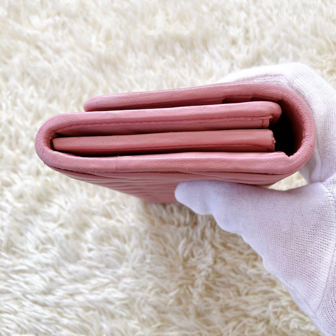 良品✨ミュウミュウ 長財布 マテラッセ マトラッセ 金ロゴ ピンク系 フラップ