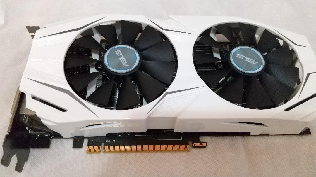 白いグラボ ASUS GTX1060 6GB